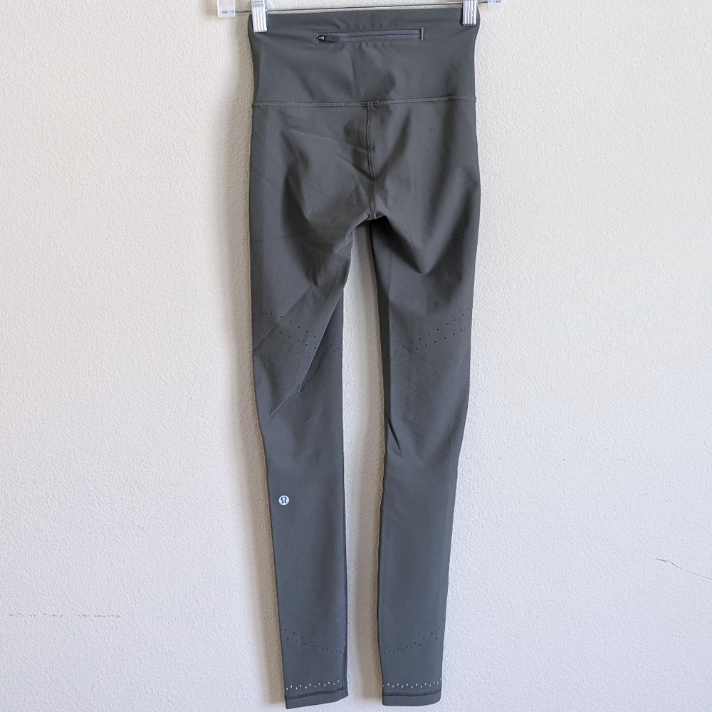 Lululemon In Focus Run Tight Leggings 4 Sage Green Running Senseknit Compression